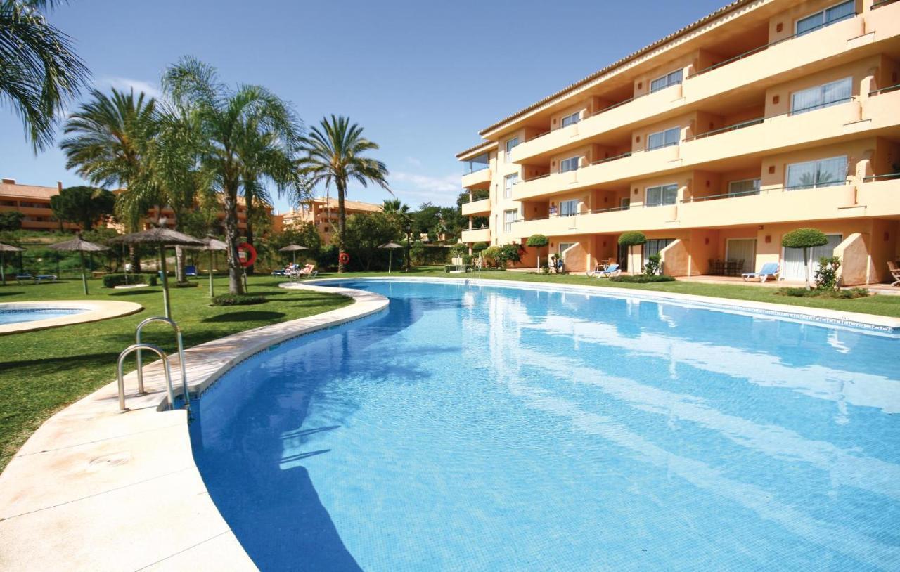 Amazing apartment in Marbella-Elviria with 2 Bedrooms, WiFi&Outdoor swimming pool Buitenkant foto