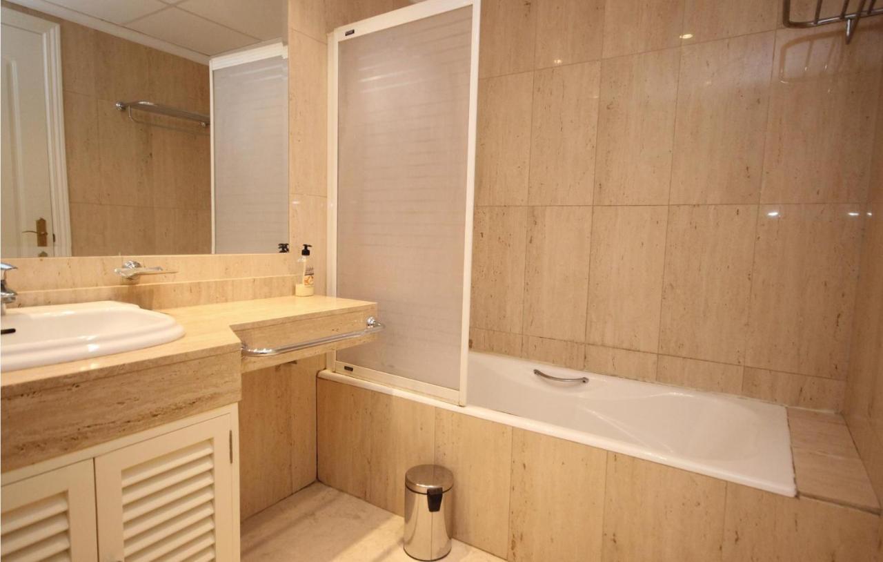 Amazing apartment in Marbella-Elviria with 2 Bedrooms, WiFi&Outdoor swimming pool Buitenkant foto
